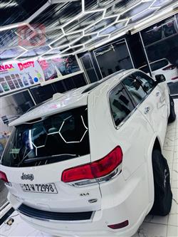 جیپ گراند شیرۆکی